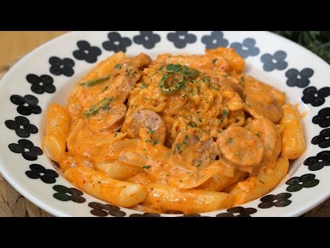 사먹는것보다 맛있는 매운 까르보나라 라볶이 [램블] How to make stir-fried rice cake with ramen noodles and caronara sauce