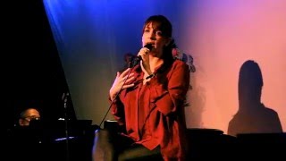 "But the World Goes Round" - Julia Murney (2016.01.27)