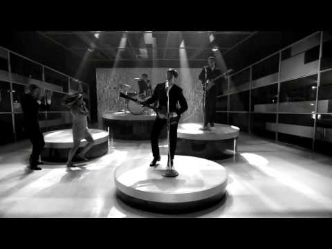 I Saw Her Standing There thumbnail