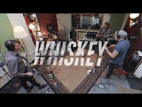 Nemes - Whiskey (Live at Q Division)