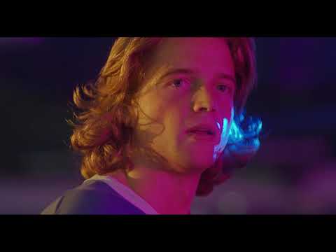 Tráiler Gigantes solitarios [WEB-DL] 2019