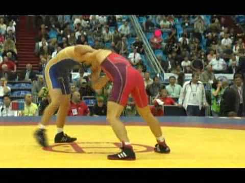 VELIKOV Radoslav Marinov (BUL) -- LEBEDEV Victor (RUS)  1/8 Finale