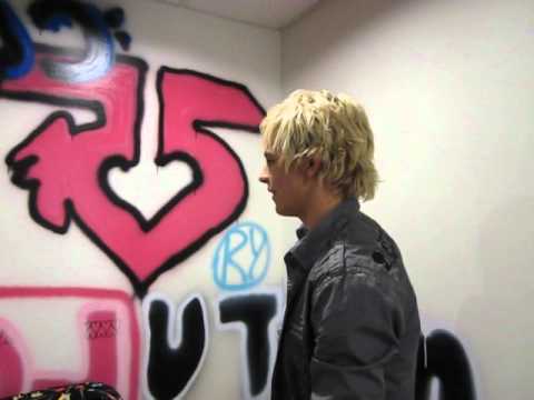 Ross Lynch Gives POPSTAR a Tour of His Dressing Room!
