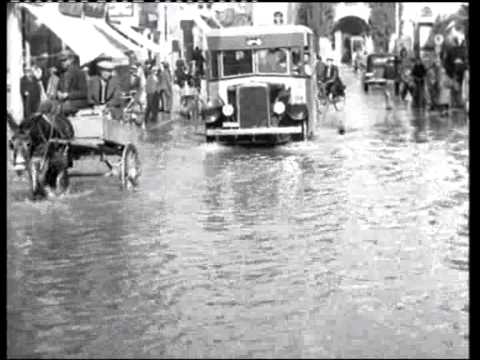 תיעוד נדיר: נזקי סערת גשם שפגעה בתל אביב בשנת 1938