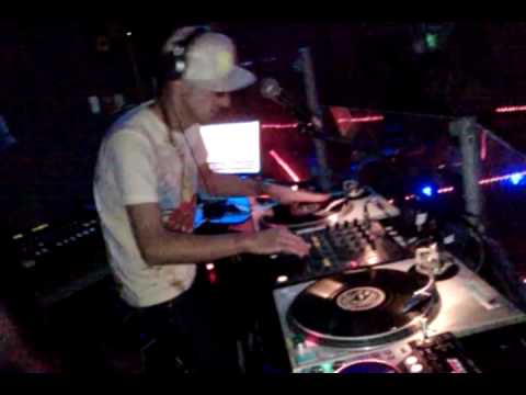 Dj Eazy in the mix @ La chaum'  (25.09.2009)