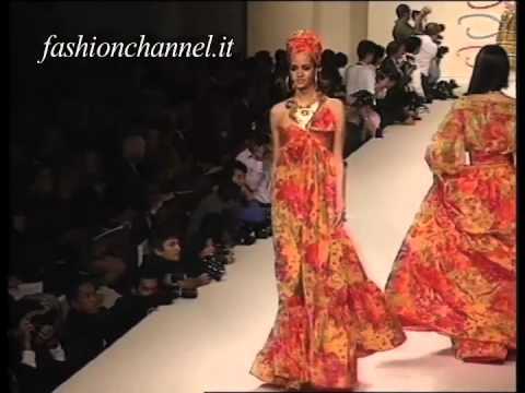 "Oscar De La Renta" Spring Summer 1992 New York 2 of 3 Pret a Porter Woman by FashionChannel