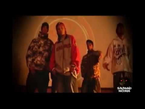 5 microfonos - Estilo bajo (Official Video)