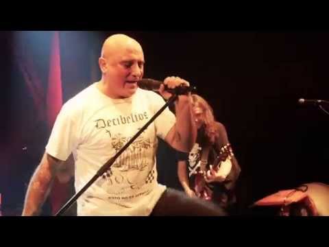 DECIBELIOS "Vacaciones En El Prat" (Videoclip)