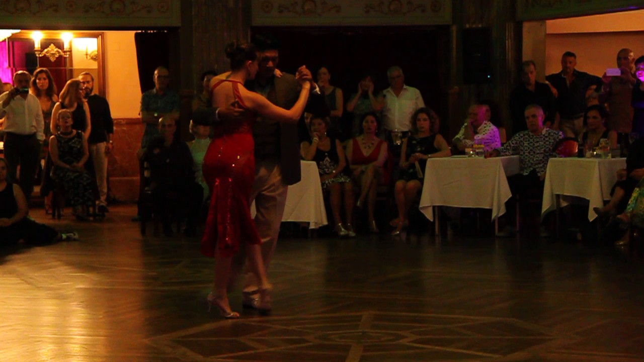 LEO MOSQUEDA E CARINA LUCCA NO 8º TANGO LIBER 2017 - 1/4