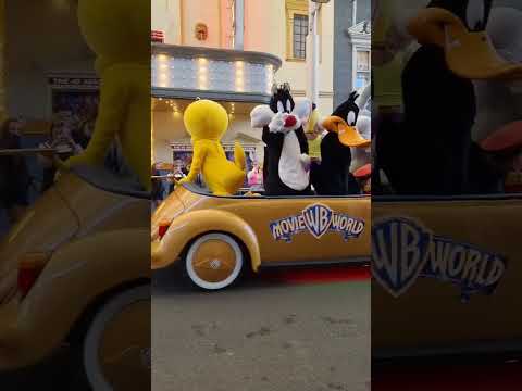 Video: Warner Bros Movie World Gold Coast Australia 15th June 2023 — Warner Bros. Movie World in Oxenford, Queensland