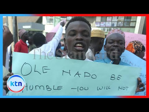 Chaos erupt after a section of muslim protest demanding resignation of SUPKEM chair Hassan Naado