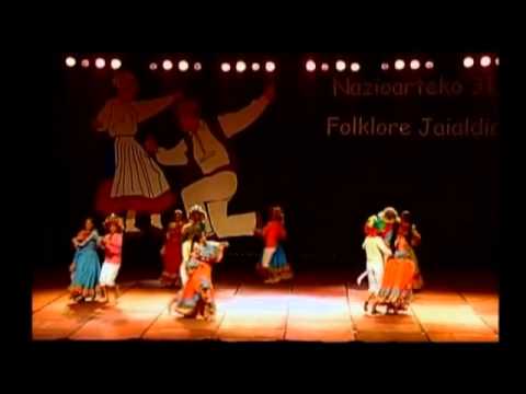 31 Nazioarteko Folklore Jaialdia 2005 - Musica y Danzas Univers. de Santander Colombia