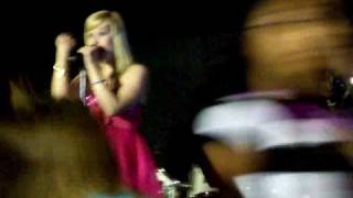 SUMMER SCHAPPELL singing VIP