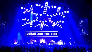 Judah and the Lion KROQ Almost Acoustic Christmas 2017 Live " Suit And Jacket "