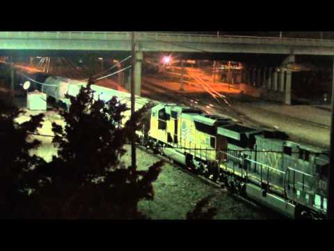 CSX freight crew change with UP SD70M!