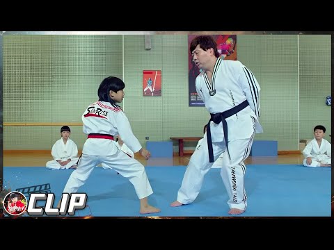 Lin Qiunan fights with his taekwondo teacher and wins《