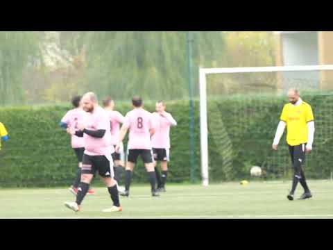 Elfmetertor von Jannes Hinz (SG Westdörfer II) beim Bovender SV III.