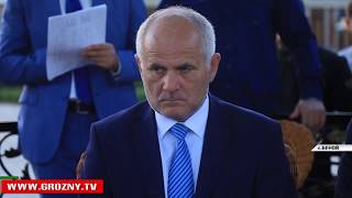 Рамзан Кадыров провел выездное совещание с членами правительства в Беное