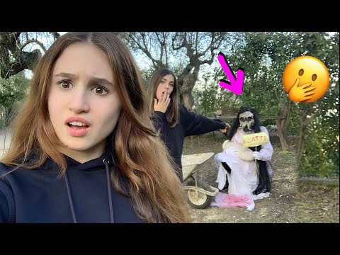 MAI GIOCARE CON IL BAMBINO DI SAMARA - by Charlotte M.