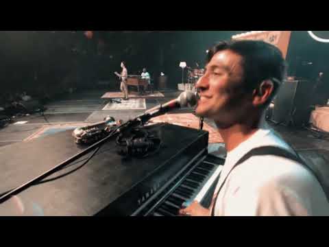 Vulfpeck - Running Away feat. Joey Dosik - Live at Madison Square Garden