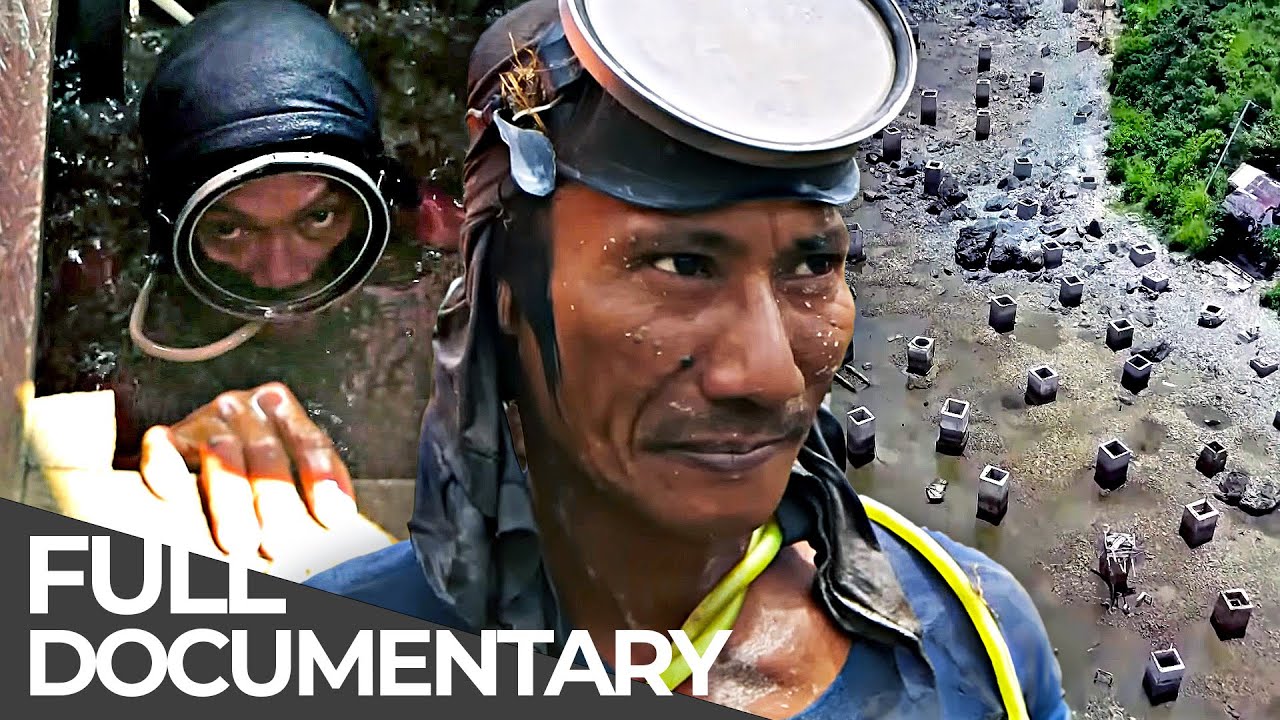 Filipino Gold Divers: Going Down a Deadly Pit to Earn a Living