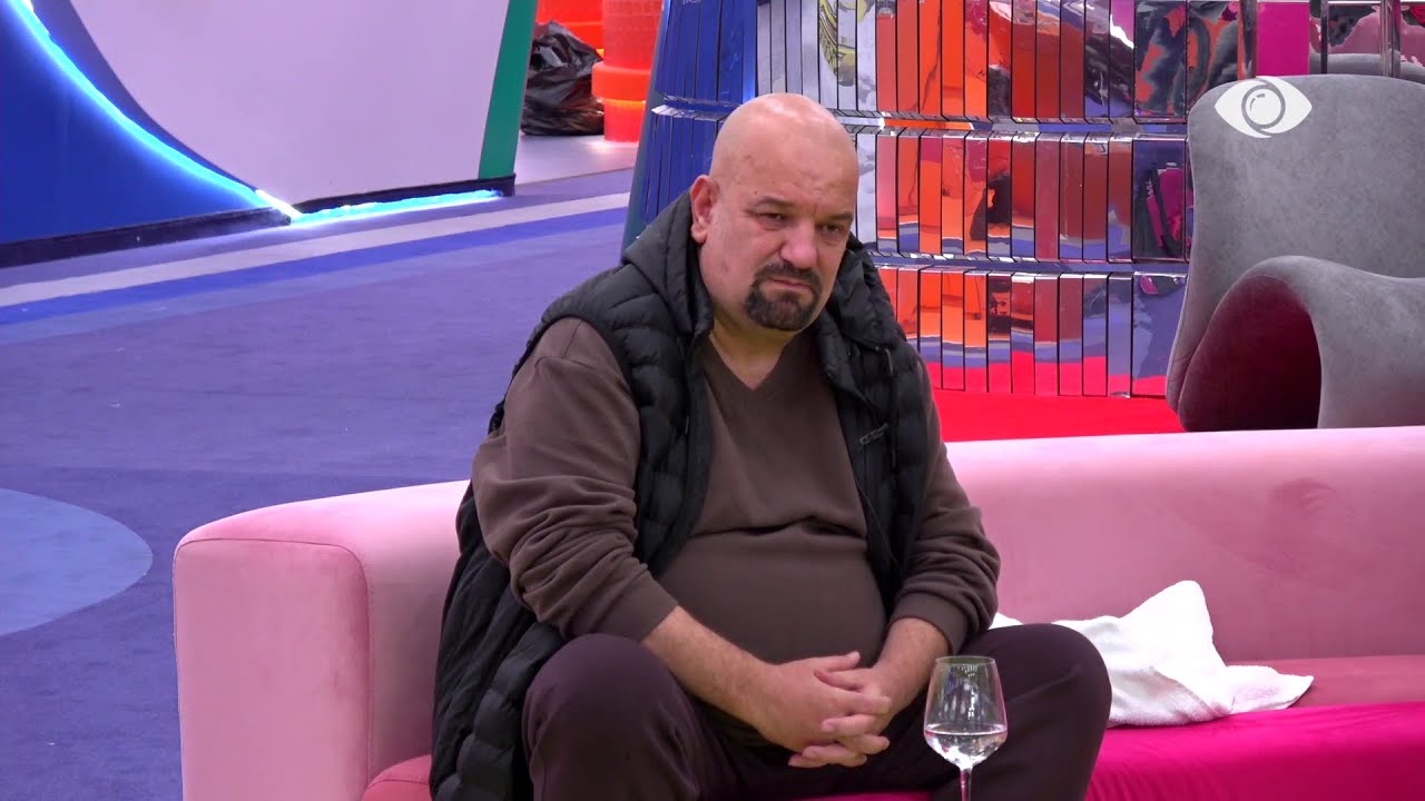 Një sfidë shumë e vështirë me…/ Iliri monolog me veten