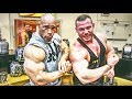 Adolf vs Kevin Levrone - Posedown auf der Fibo!