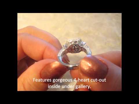 KI-117044 18k white gold vintage style princess cut engagement ring with 5.5mm emerald center