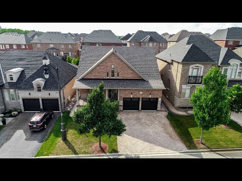 8 Haywood Drive Brampton Home for Sale - Real Estate Properties for Sale