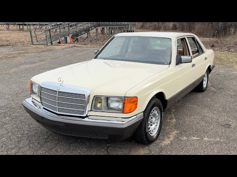 1984 Mercedes Benz 300SD Turbodiesel Walk Around, Cold Start, Drive