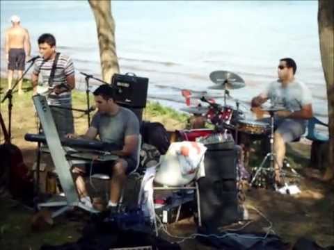 Banda toca às margens do Lago Paranoá Prebe Rude: Até quando esperar