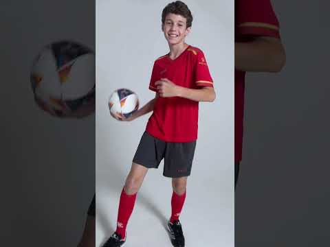 Миниатюра изображения товара Футбольная форма Kelme Football Suit / 8351ZB3158-667 (р.140, красный)