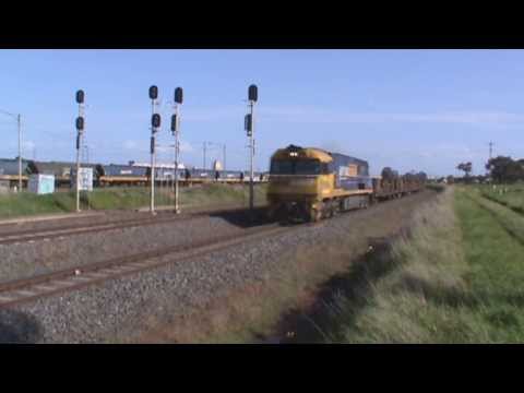 Baby Steel train - NR116 at North Shore