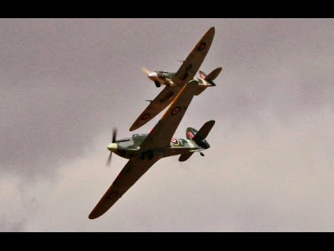 BATTLE OF BRITAIN RC HERITAGE FLIGHT - LANC + SPIT + HURRI AT WILLIS WARBIRDS FIGHTER MEET - 2015