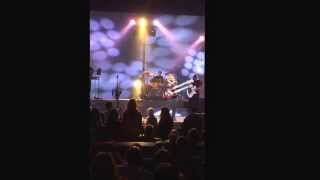 Melissa Etheridge - Guitar solo during "All The Way Home" - Virginia Beach, 19 November 2014