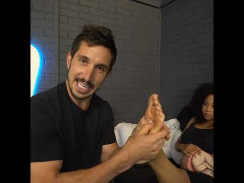 How to Give a Good Foot Rub to Someone Pregnant -MoveU