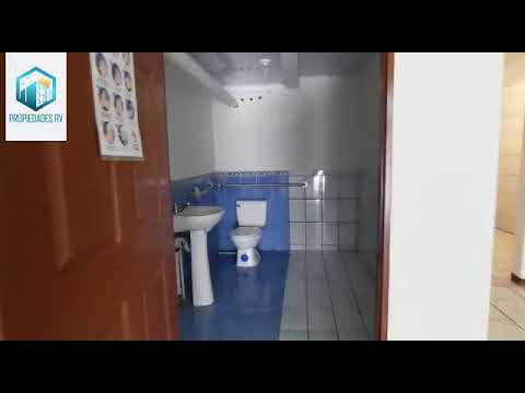 Se alquila local en La Aurora de Heredia.