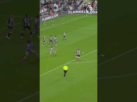 5 players can’t stop Allan Saint-Maximin ❗️