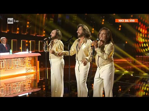 I ripetenti Gabriele Cirilli, Francesco Paolantoni e Biagio Izzo - "Bee Gees" canta " Stayin' alive