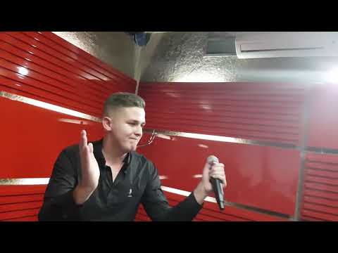 NE MOŽETE A DA STO PUTA NE POSLUŠATE 'EDERLEZI' DOK PJEVA ARMIN JUSUFOVIĆ