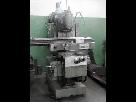 Univerzální frézka Frezarka uniwersalna FU 251 1983