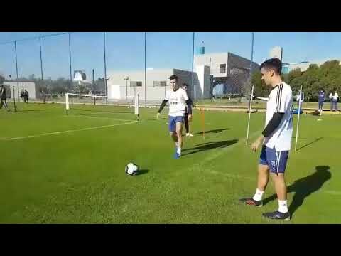 Leandro Paredes y un golazo de rabona
