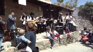 preview picture of video 'GUITARVERA 2012. EFECTO VERDOLAGA (Villanueva de la Vera)- El Mandilín..AVI'