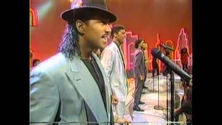 Mac band - roses are red (SoulTrain) Audio remasterised