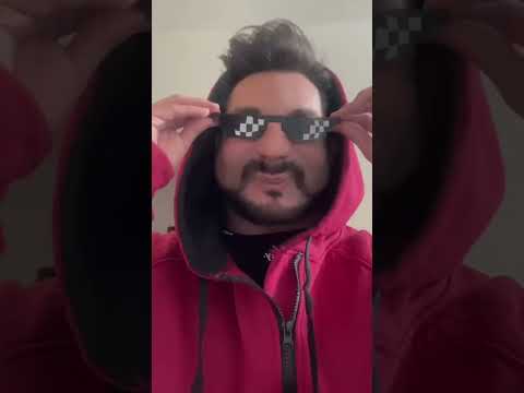 Mercuri_88 Shorts - Wake up Momy