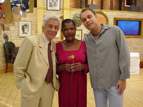 CARLOS NAVAS E ALAÍDE COSTA NO CLODOVIL - Programa "A Casa e Sua" (Rede TV) - 08.03.2004