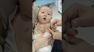 Download lagu Reaksi Bayi Lucu Saat Disuntik, Nangisnya Bikin Gemes! 😭🍼 mp3 Download lagu Reaksi Bayi Lucu Saat Disuntik, Nangisnya Bikin Gemes! 😭🍼 mp3