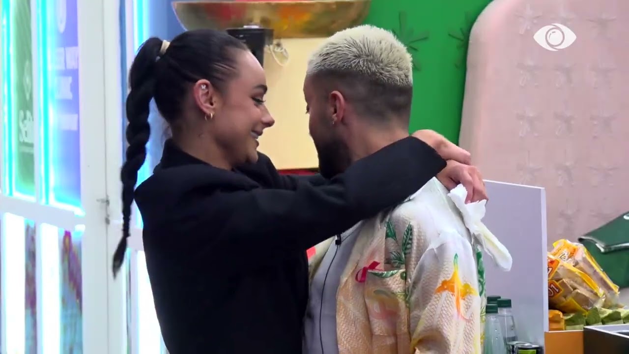 Si do rri pa ty/ Përqafime mes Eglit dhe Gjestit, banori: A do flesh sot me mua?!