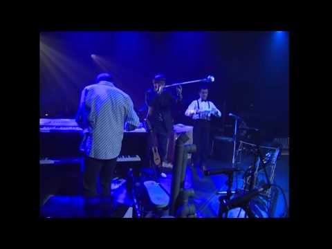 Entre Vues 2004 " Folklore de Pataphonie Centrale " - Max Vandervorst