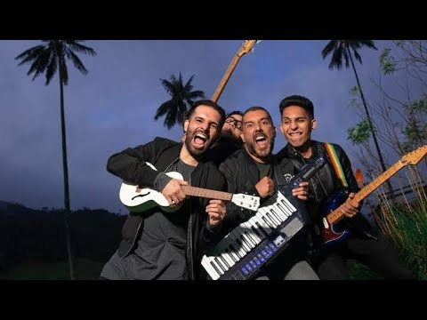 Alkilados - Ella me persigue (En vivo)